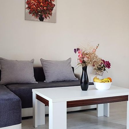 Family Aparthotel Vintegra Burgas Ngoại thất bức ảnh