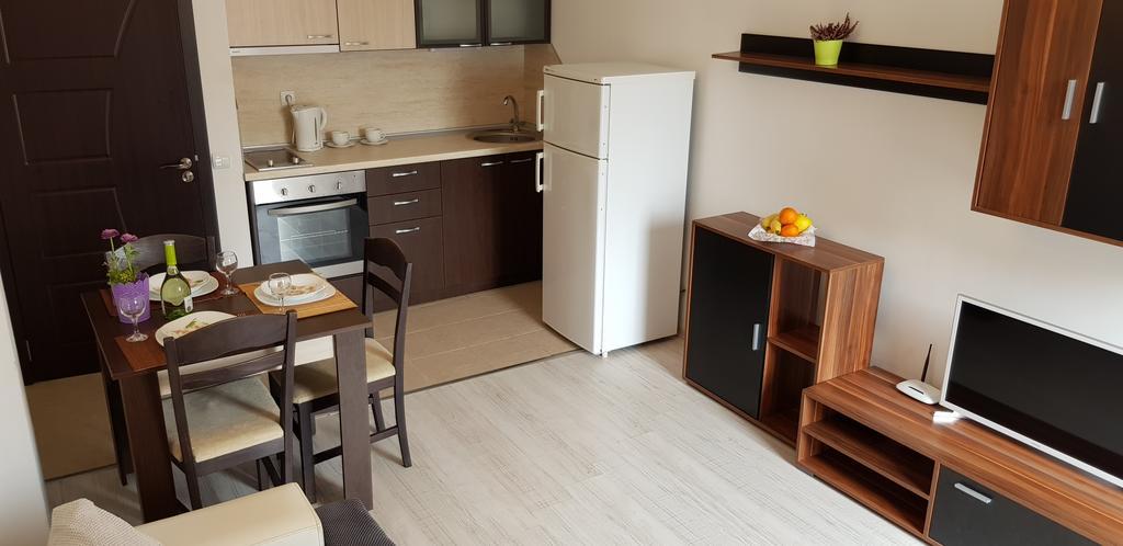 Family Aparthotel Vintegra Burgas Ngoại thất bức ảnh
