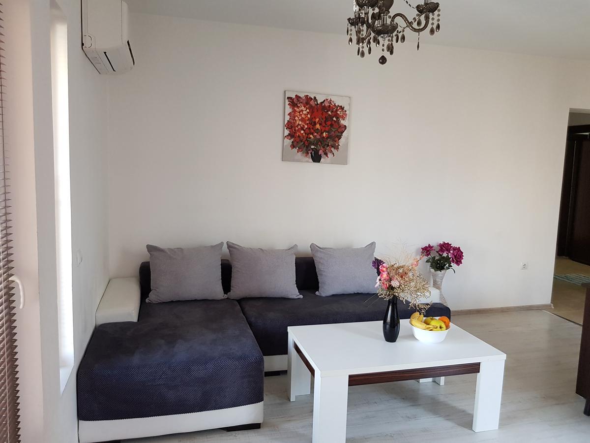Family Aparthotel Vintegra Burgas Ngoại thất bức ảnh