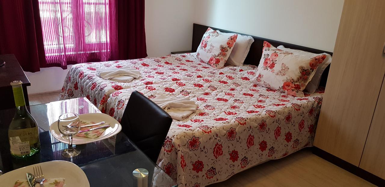 Family Aparthotel Vintegra Burgas Ngoại thất bức ảnh