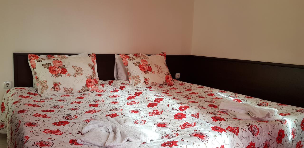 Family Aparthotel Vintegra Burgas Ngoại thất bức ảnh