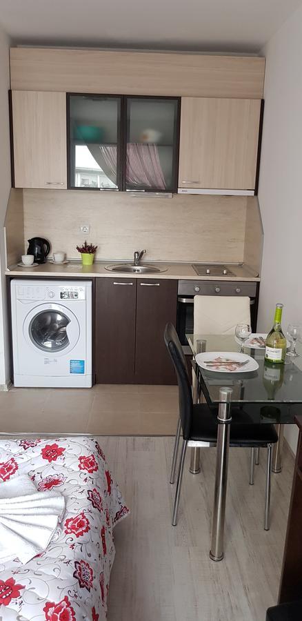 Family Aparthotel Vintegra Burgas Ngoại thất bức ảnh