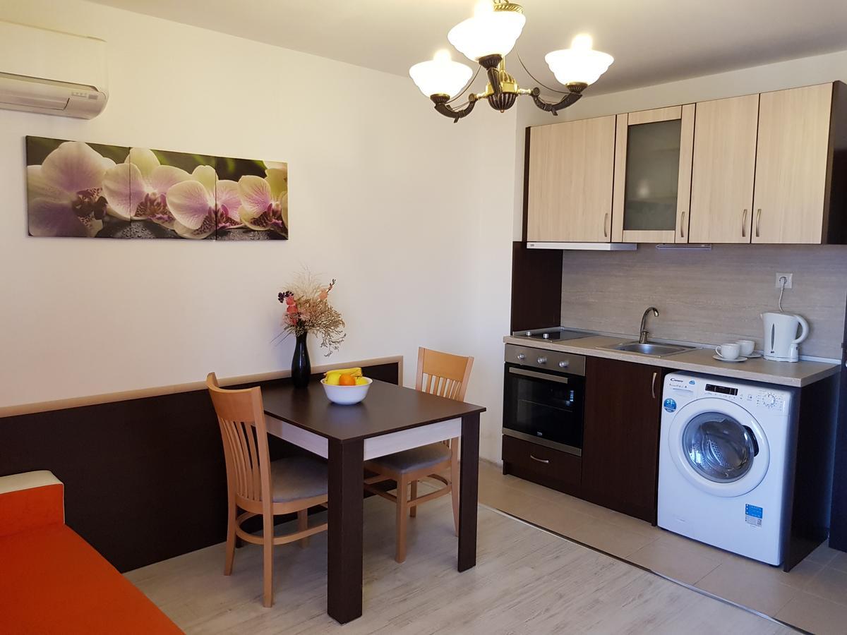 Family Aparthotel Vintegra Burgas Ngoại thất bức ảnh
