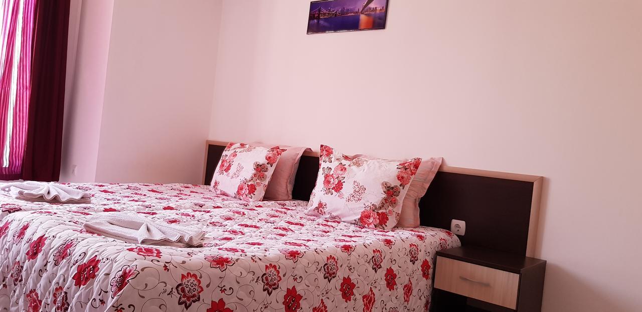 Family Aparthotel Vintegra Burgas Ngoại thất bức ảnh