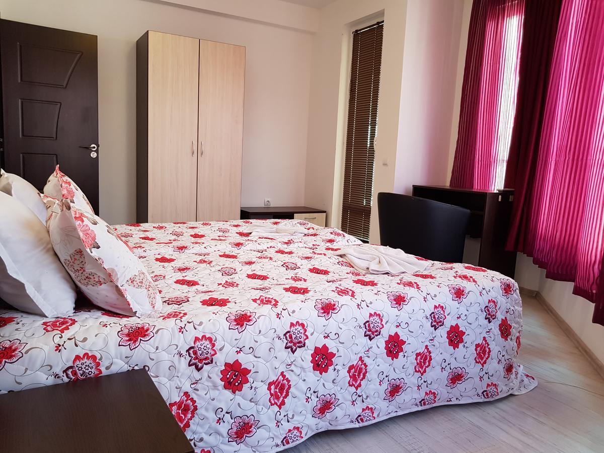 Family Aparthotel Vintegra Burgas Ngoại thất bức ảnh